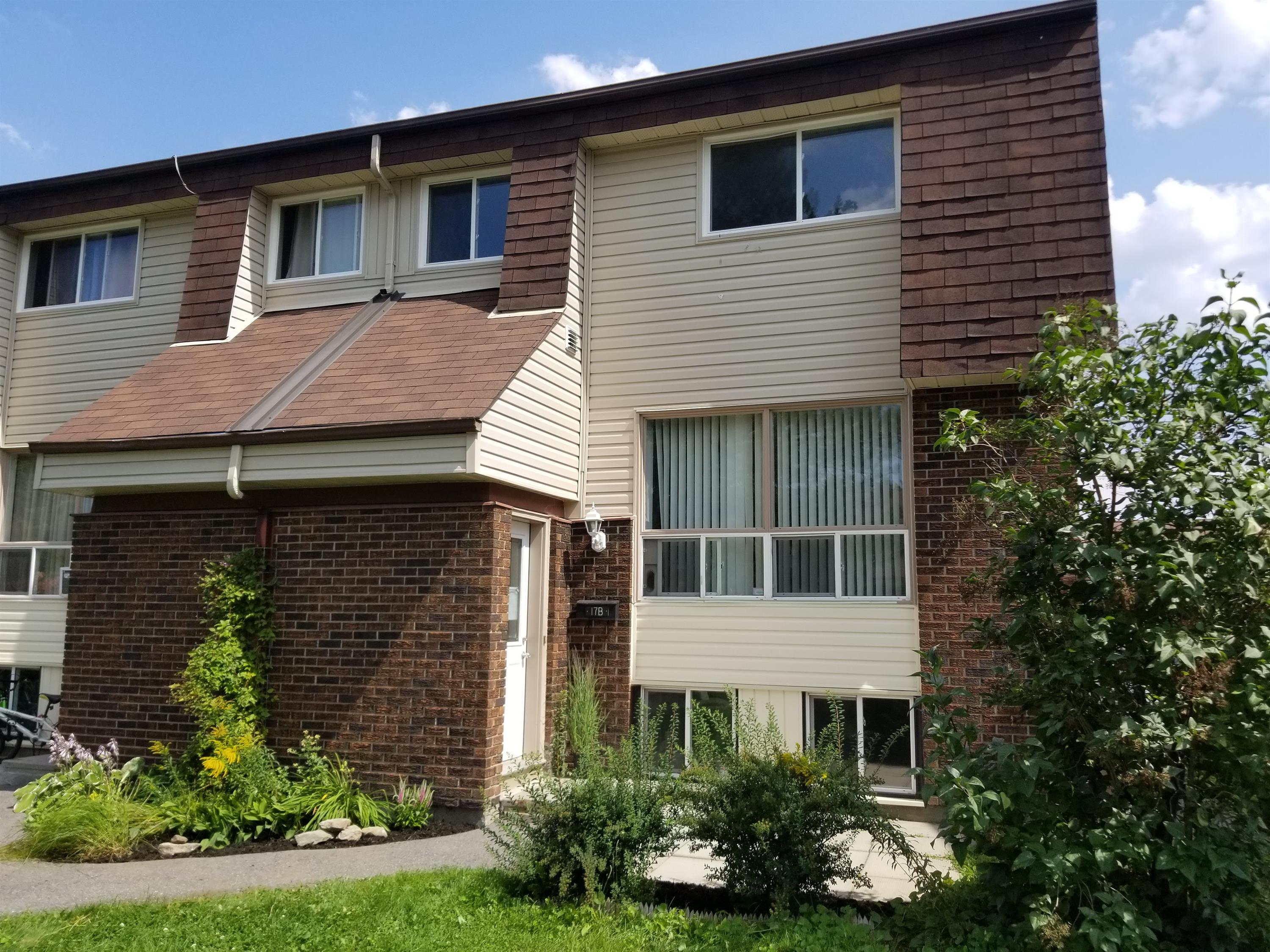 17 Forester Crescent
